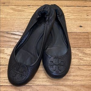 Tory Burch Reva Pebbled leather flat